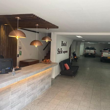 Hotel Sie7E Express Medellin Exterior photo