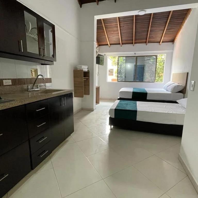 Hotel Sie7E Express Medellin Exterior photo
