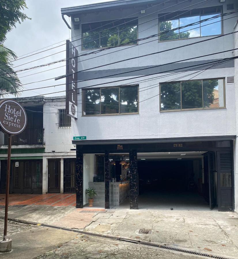 Hotel Sie7E Express Medellin Exterior photo
